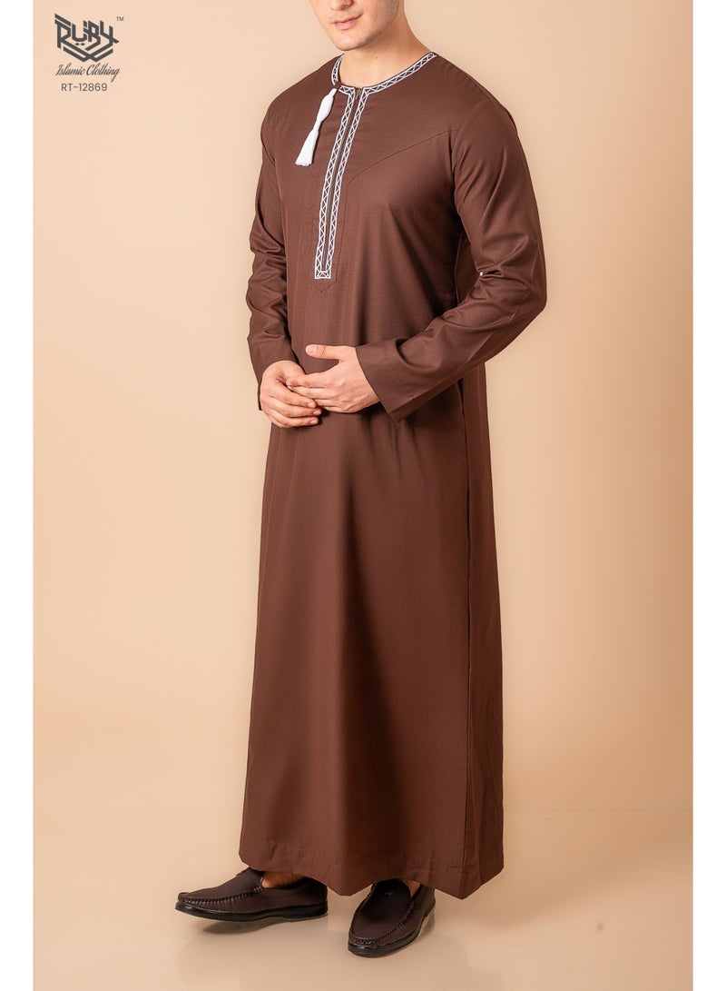 RUBY ISLAMIC CLOTHING Brown Omani/Emirati Dishdasha – Men's Omani/Emirati Style Thobe Kandura Classic - Full-Length Long Sleeve Islamic Jubbah - Image 3